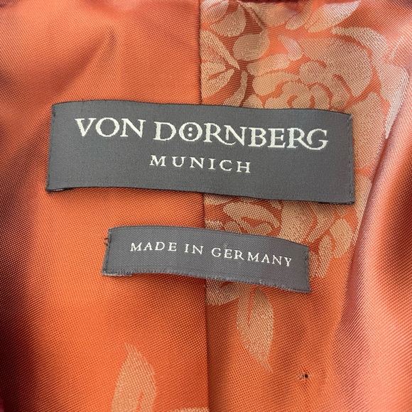 Women VON DORNBERG MUNICH NWT 3 Button Italian Tweed Blazer-Burgundy Red-36, US6 - Picture 2 of 12
